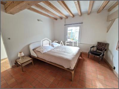 Maison - 180 m² - 6 pièces