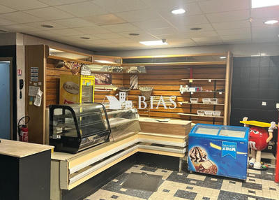 Fonds de commerce - Magasins - 200 m²