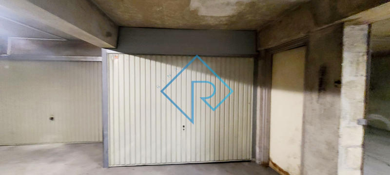 Parking - 12 m²