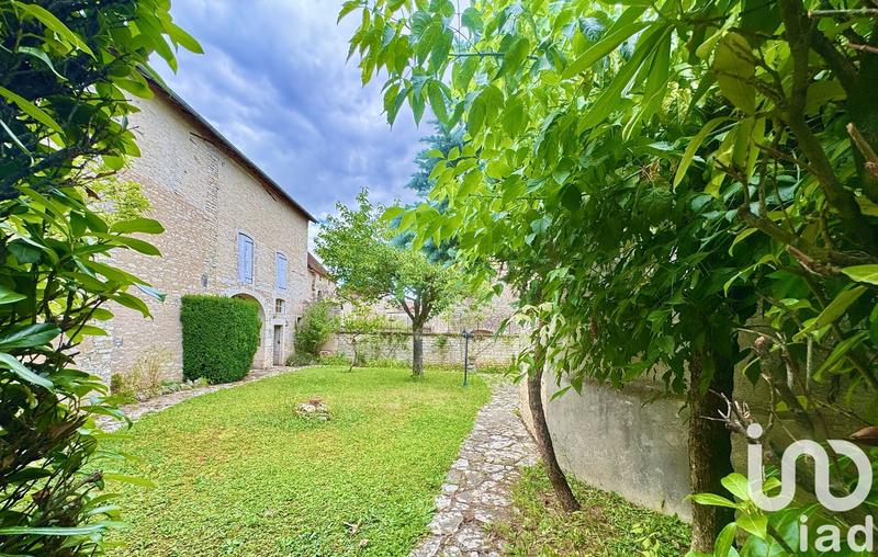 Maison - 182 m² - 10 pièces