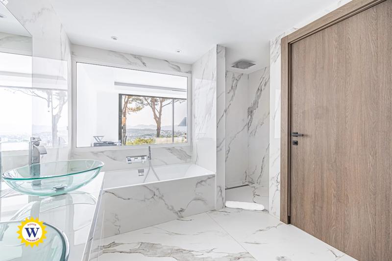 Villa - 372 m² - 8 pièces