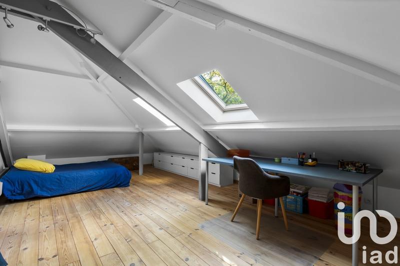 Maison - 230 m² - 7 pièces