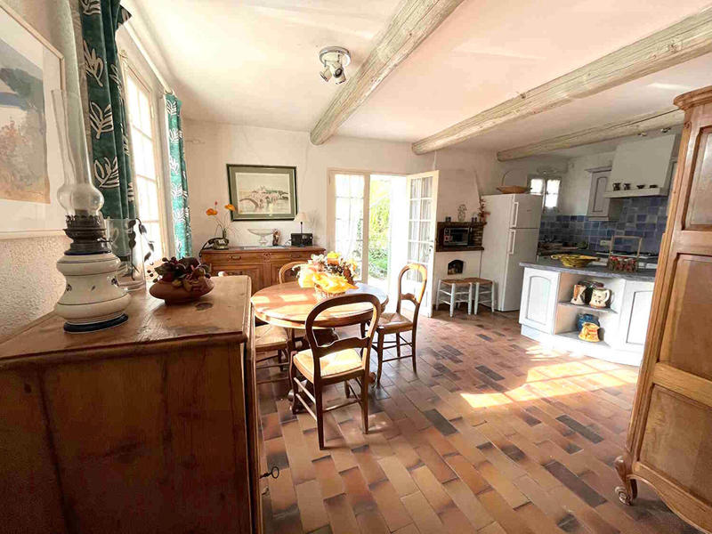 Maison - 199 m² - 7 pièces