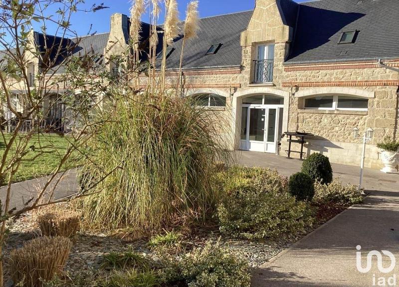 Local commercial - 689 m²