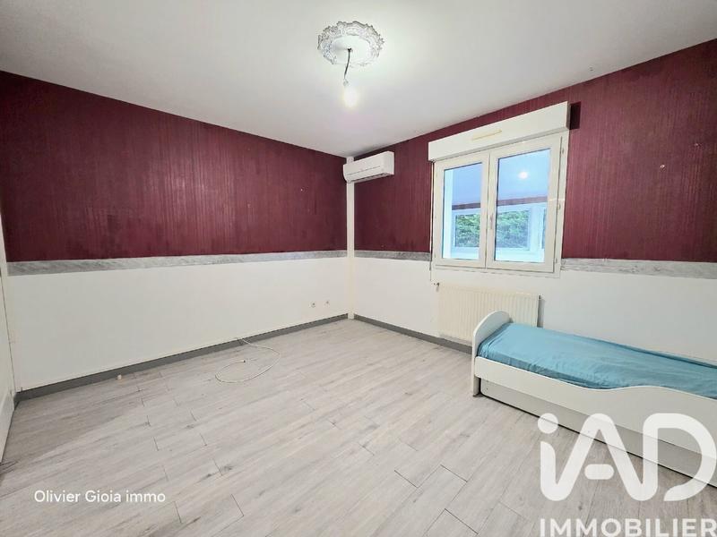 Maison - 245 m² - 7 pièces