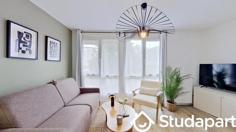 Chambre - 13 m² - 1 pièce