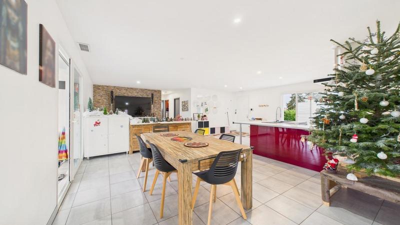 Maison - 141 m² - 7 pièces