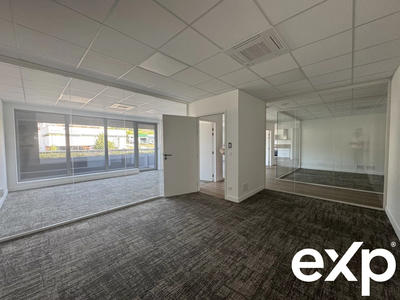 Bureau - 215 m²