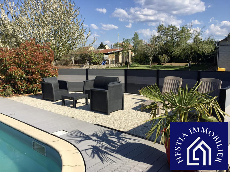 Maison - 205 m² - 9 pièces