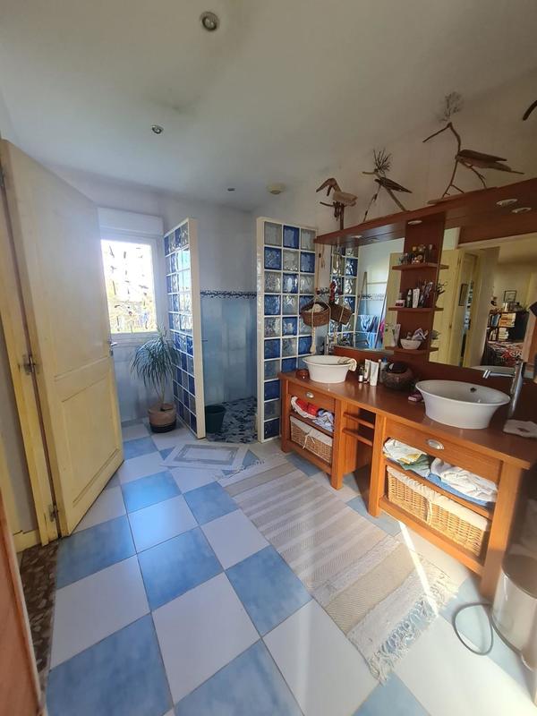 Maison - 150 m² - 4 pièces