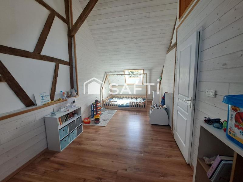 Maison - 220 m² - 9 pièces