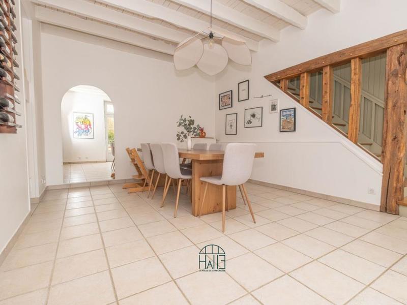 Demeure - 191 m² - 5 pièces