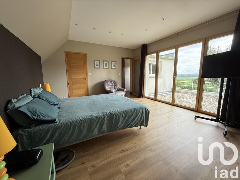 Maison - 237 m² - 10 pièces