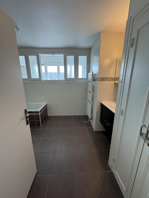 Maison - 127 m² - 5 pièces