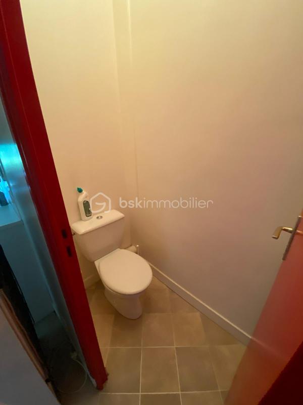 Appartement - 64 m² - 2 pièces