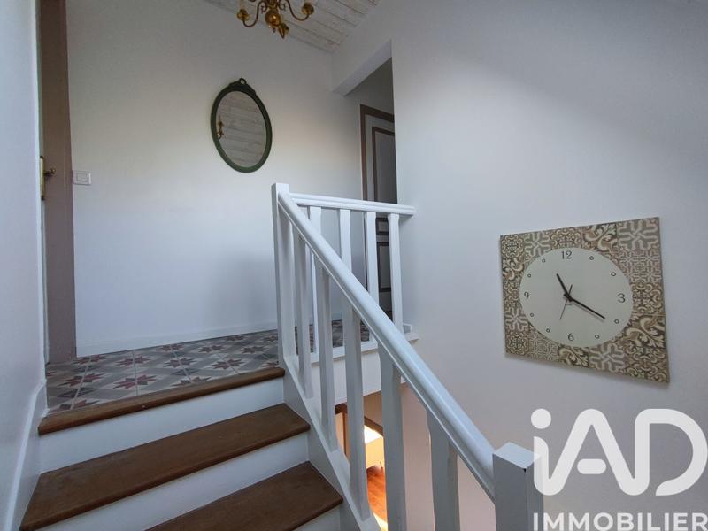 Maison - 242 m² - 8 pièces