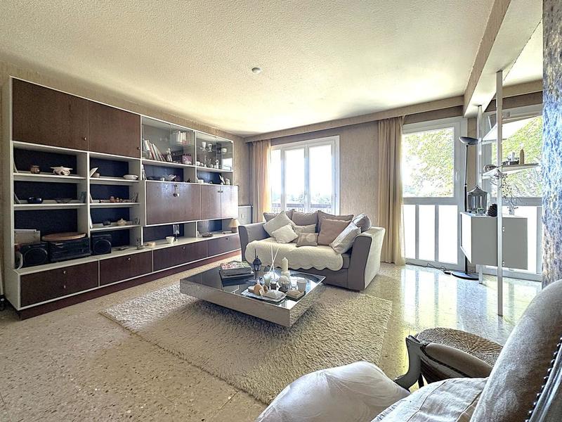 Appartement - 80 m² - 3 pièces