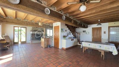 Longère - 176 m² - 6 pièces