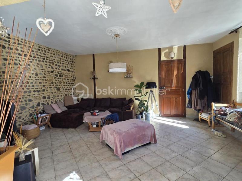 Maison traditionnelle - 170 m² - 6 pièces