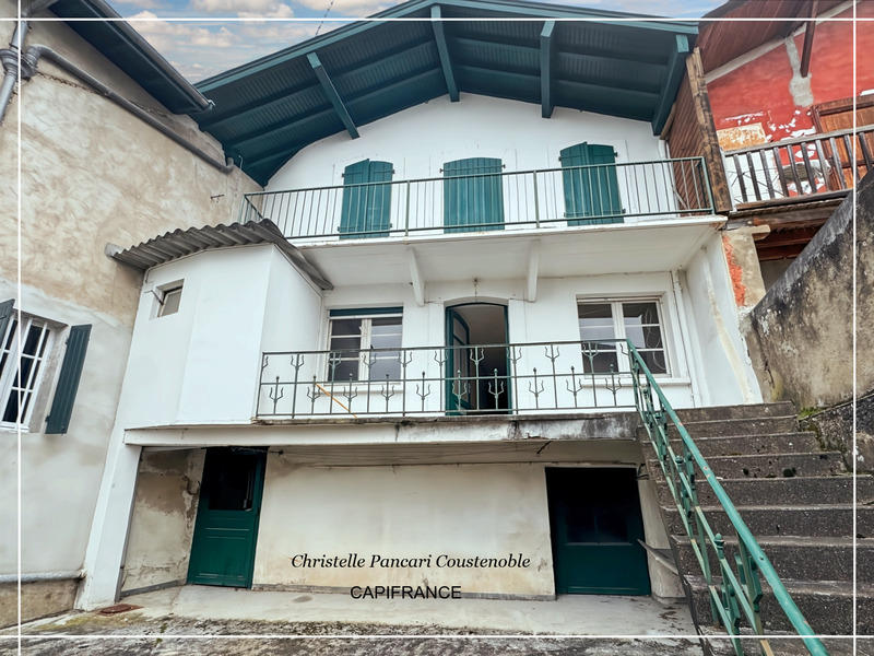 Maison - 157 m² - 8 pièces