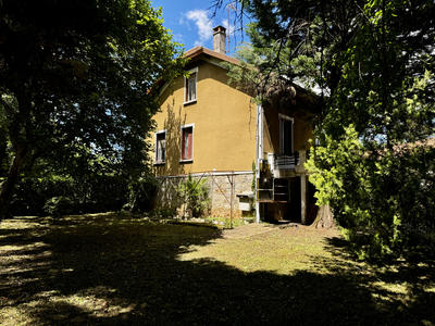 Maison - 178 m² - 7 pièces