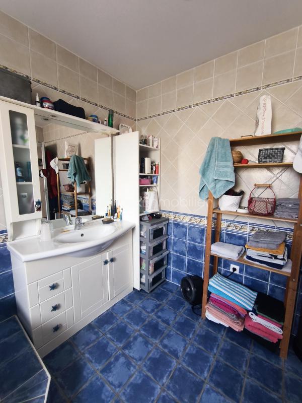 Maison traditionnelle - 200 m² - 7 pièces