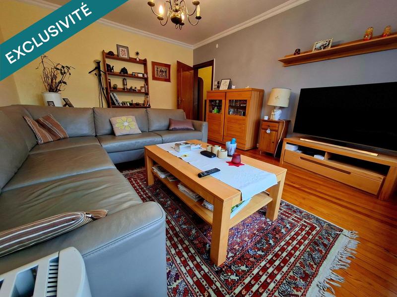 Maison - 200 m² - 7 pièces