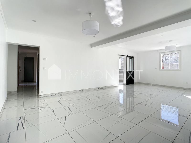 Appartement - 110 m² - 4 pièces