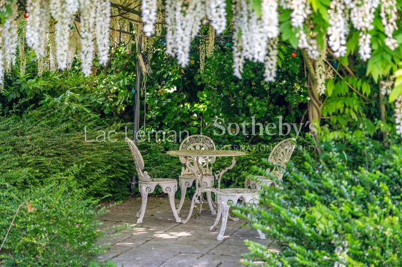 Maison - 500 m² - 11 pièces