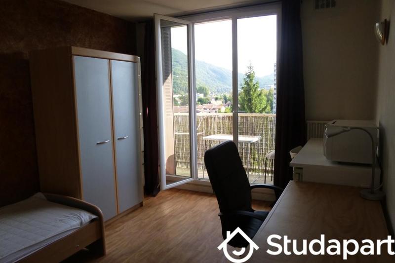 Chambre - 10 m² - 1 pièce