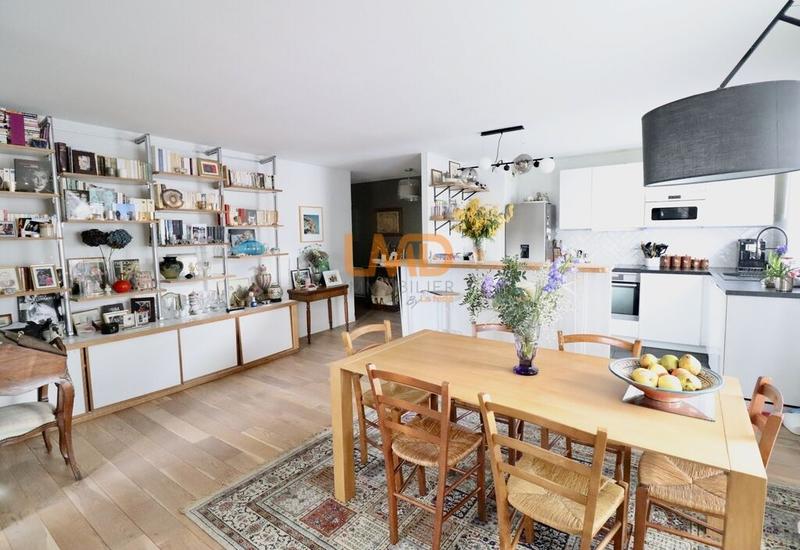 Appartement - 96 m² - 5 pièces