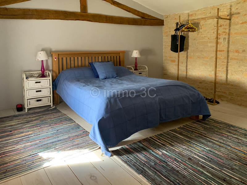 Maison en pierre - 131 m² - 4 pièces