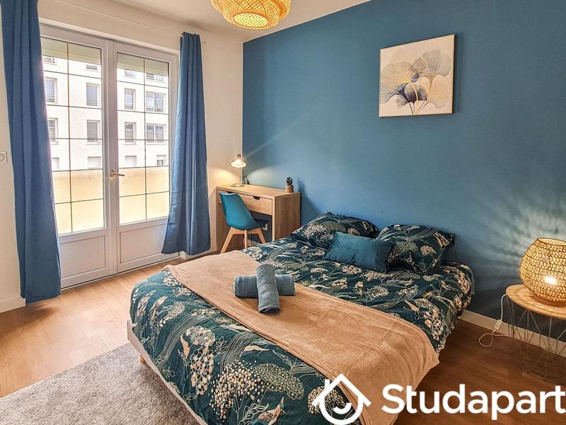 Chambre - 101 m² - 1 pièce