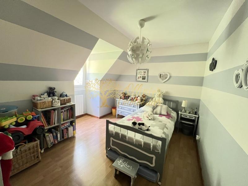 Pavillon - 130 m² - 6 pièces