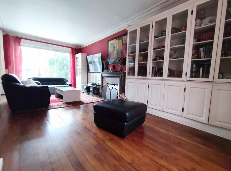 Demeure - 230 m² - 12 pièces