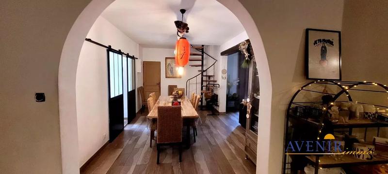 Maison - 105 m² - 5 pièces