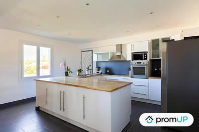 Villa - 234 m² - 7 pièces