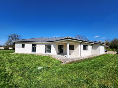 Maison - 150 m² - 5 pièces