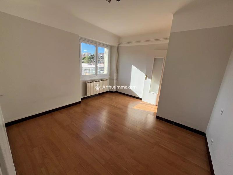 Appartement - 77 m² - 4 pièces