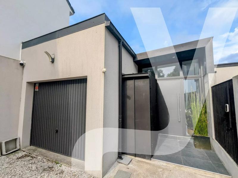 Maison - 140 m² - 6 pièces