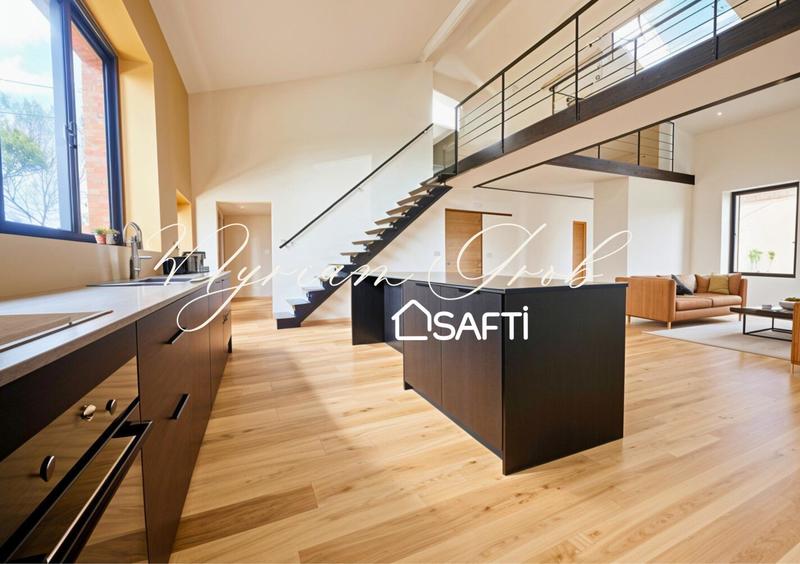 Maison - 195 m² - 7 pièces