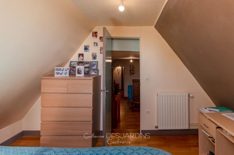 Maison traditionnelle - 136 m² - 6 pièces