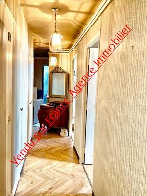 Appartement ancien - 90 m² - 5 pièces