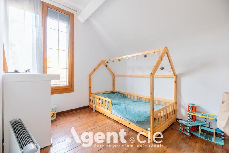 Maison - 88 m² - 4 pièces