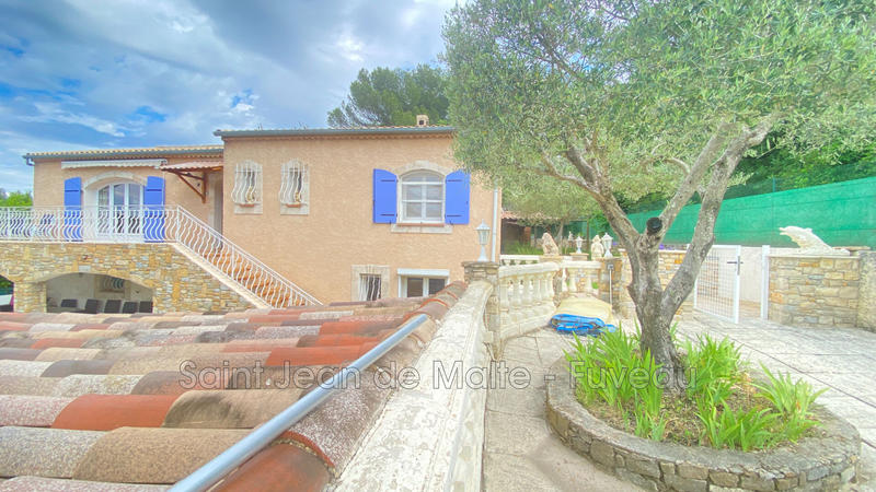 Maison - 160 m² - 7 pièces