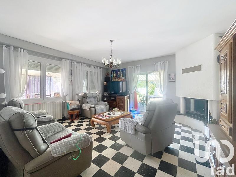 Maison - 230 m² - 10 pièces