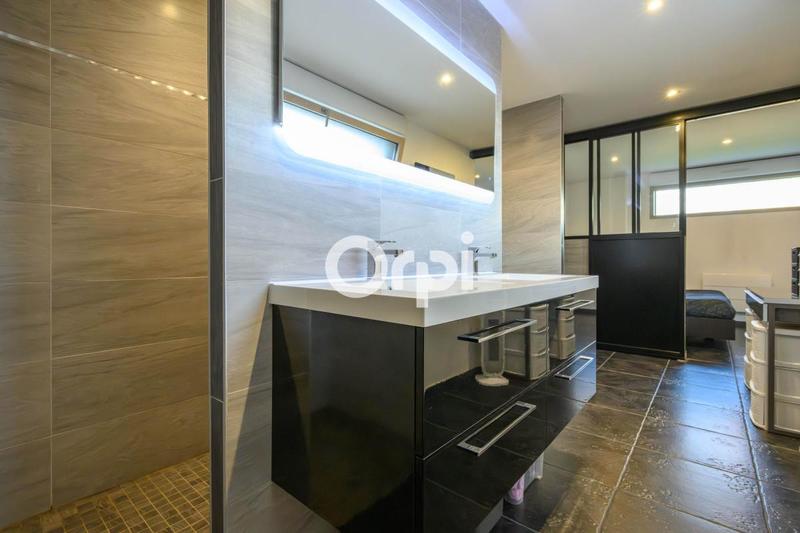 Maison - 148 m² - 7 pièces