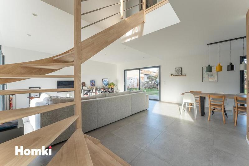 Maison - 125 m² - 6 pièces