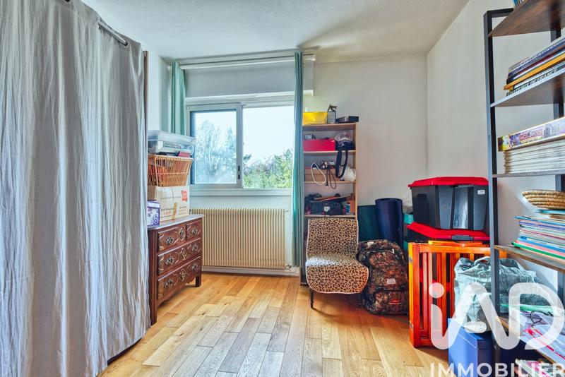 Appartement - 99 m² - 4 pièces