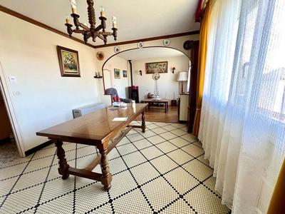 Maison - 75 m² - 5 pièces